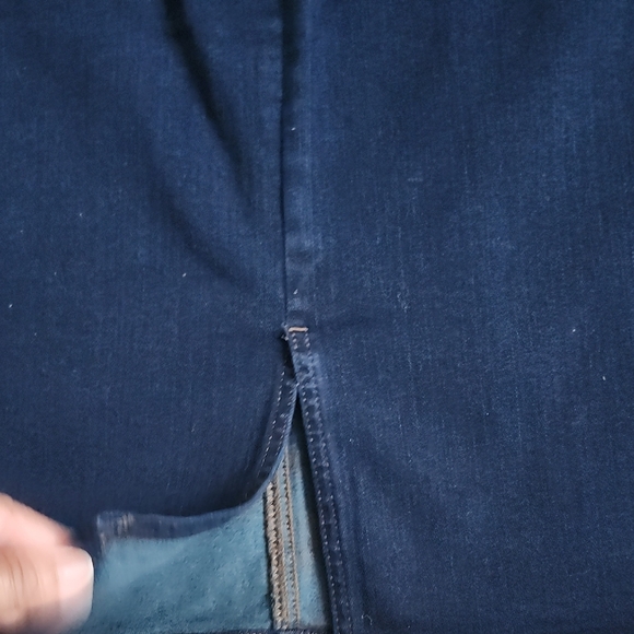 Lands' End Dark Wash Denim Pencil Skirt with Patch Pockets Sz 12 Casual Modest - Picture 5 of 10